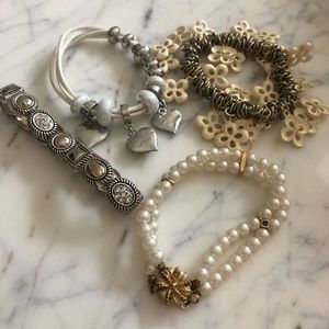 BRACELETS💫